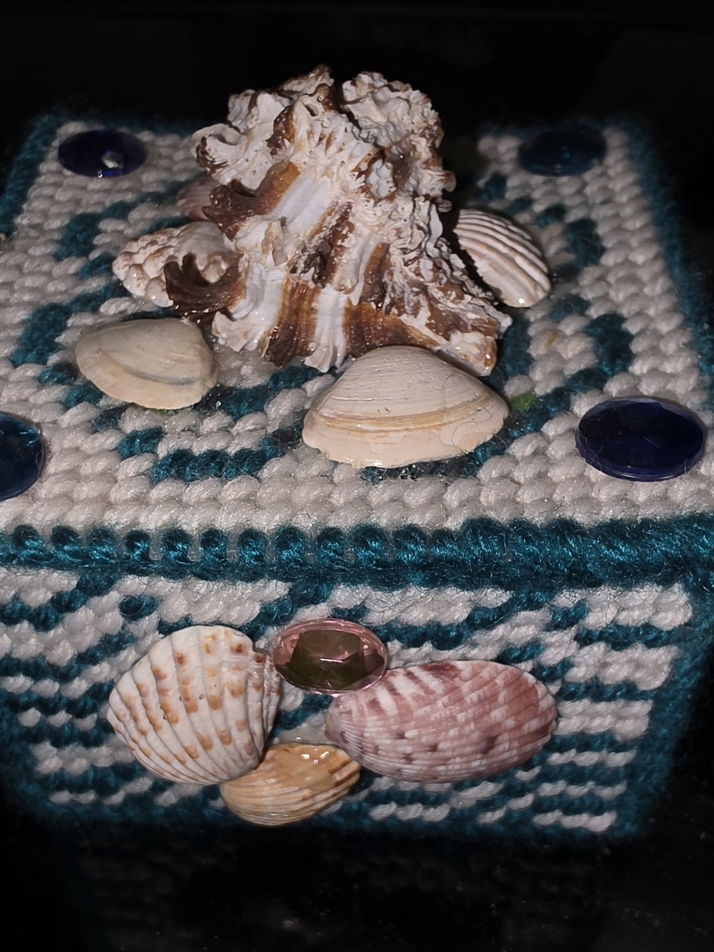Vintage Handcrafted Plastic Canvas Shell Jewelry Box – Butterfly Lined